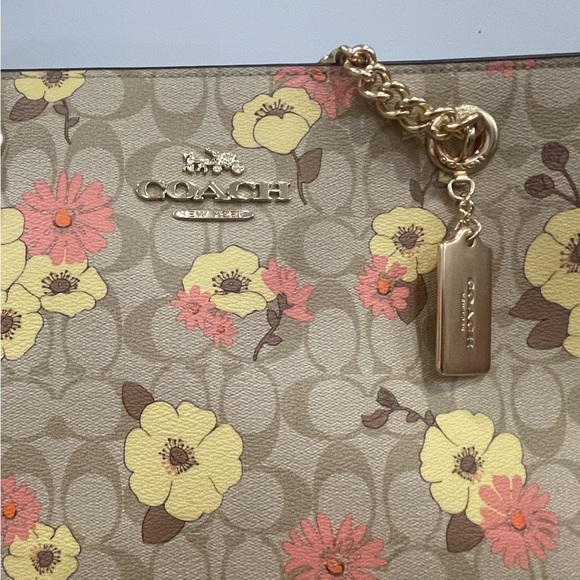 Coach purse - Picture 6 of 6